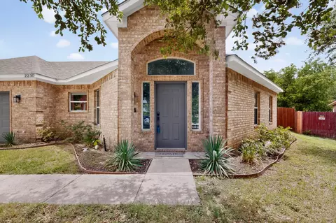 2230 Larry Dr, Dallas, TX 75228