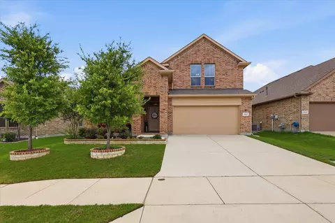 5821 Stream Dr, Fort Worth, TX 76137