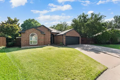 3481 Galaway Bay Dr, Grand Prairie, TX 75052