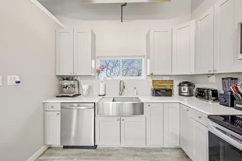 Kitchen - 189 County Road 4767, Boyd, TX 76023 photo 1 of 3