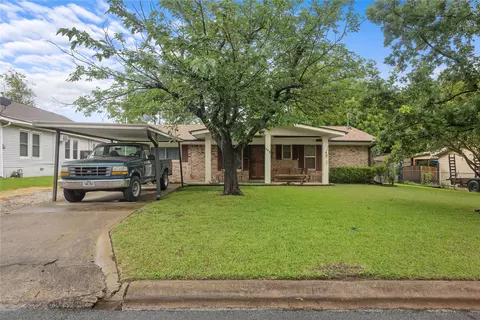 605 S Ricketts St, Sherman, TX 75092