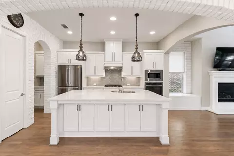 6920 Royal View Dr, Mckinney, TX 75070