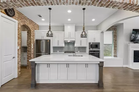 6920 Royal View Dr, Mckinney, TX 75070