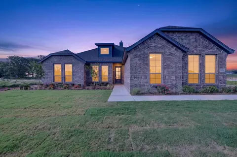 416 Mcalpine Dr, Springtown, TX 76082