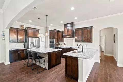 102 Brock Ct, Millsap, TX 76066
