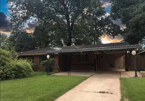 813 Camilla Dr, Shreveport, LA 71104