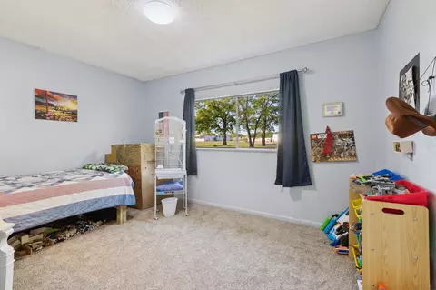Bedroom - 2338 N Tool Dr, Seven Points, TX 75143 photo 3 of 3