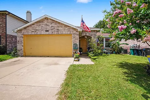 5441 Temecula Rd, Fort Worth, TX 76244