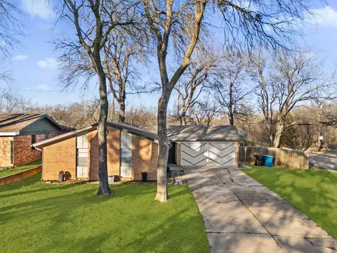 143 N Imperial Dr, Denison, TX 75020