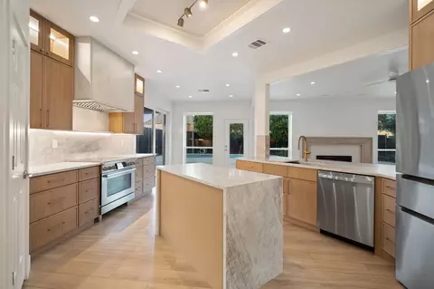 7504 Hughes Dr, Plano, TX 75024