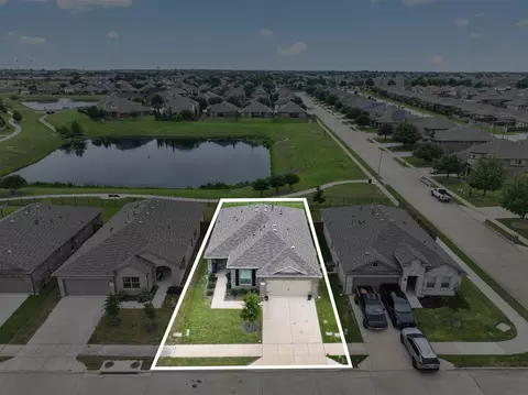 4404 Corktree Ln, Crowley, TX 76036