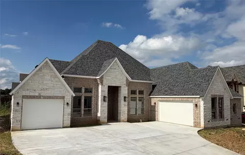 945 Claystone Ridge Dr, Burleson, TX 76028