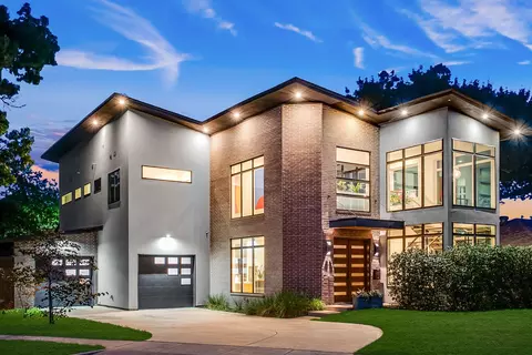 9960 Mixon Dr, Dallas, TX 75220