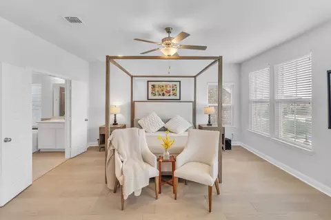 1005 Boyd Ln, Euless, TX 76040