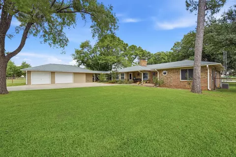 1252 County Road 167, Whitesboro, TX 76273