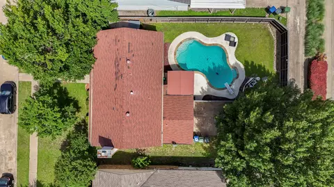 2910 Geneva Dr, Garland, TX 75040