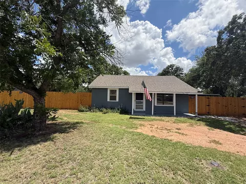 Exterior - 2159 Anson Ave, Abilene, TX 79603 photo 3 of 4