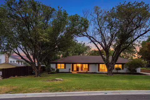 6505 Riviera Dr, North Richland Hills, TX 76180