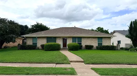 1521 Leicester St, Garland, TX 75044