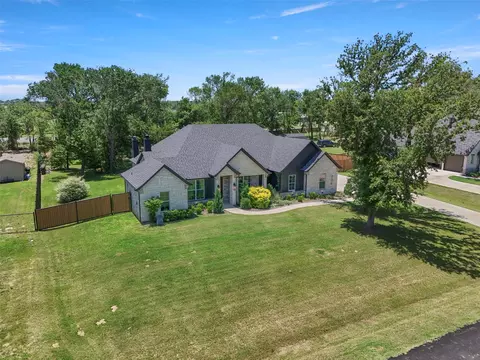 View/Area - 904 Taylor Br, Springtown, TX 76082 photo 1 of 4