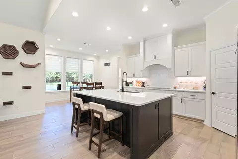 Kitchen - 904 Taylor Br, Springtown, TX 76082 photo 1 of 3