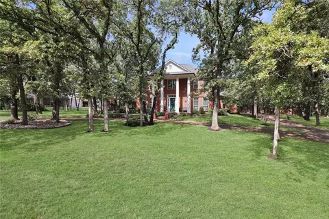 1346 Forest Ln, Southlake, TX 76092