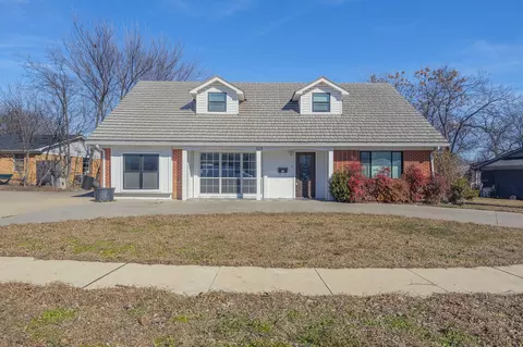 109 W Marguerita Dr, Garland, TX 75040
