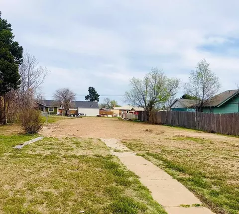 602 Portland St, Plainview, TX 79072