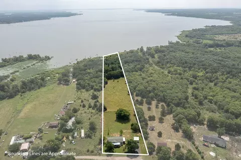 1006 S Telegraph Cir, Quinlan, TX 75474