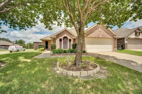 201 Old Settlers Trl, Waxahachie, TX 75167