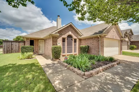201 Old Settlers Trl, Waxahachie, TX 75167