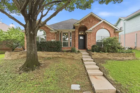 1236 Tanner Dr, Lewisville, TX 75077