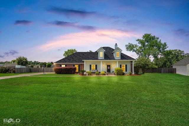 202 Clinton Dr, Stonewall, LA 71078