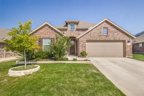 1024 Embers Ln, Denton, TX 76201