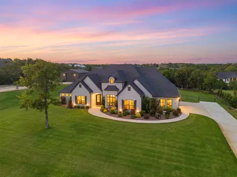 2027 Little Valley Ct, Weatherford, TX 76087