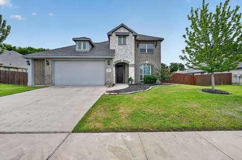 1908 Sunflower Dr, Glenn Heights, TX 75154