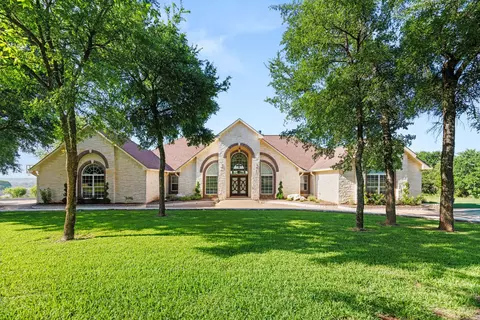 314 Cresthill Cir, Valley Mills, TX 76689