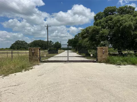 5 Pecan Valley Dr, Comanche, TX 76452 photo 3
