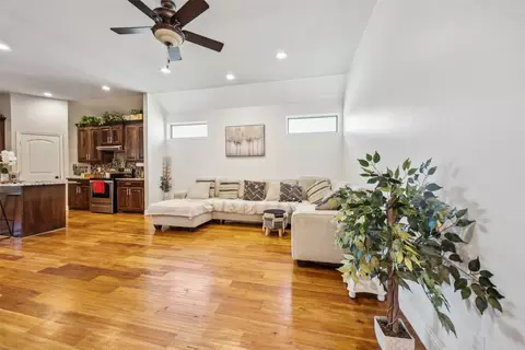 2405 La Costa Dr, Rowlett, TX 75088