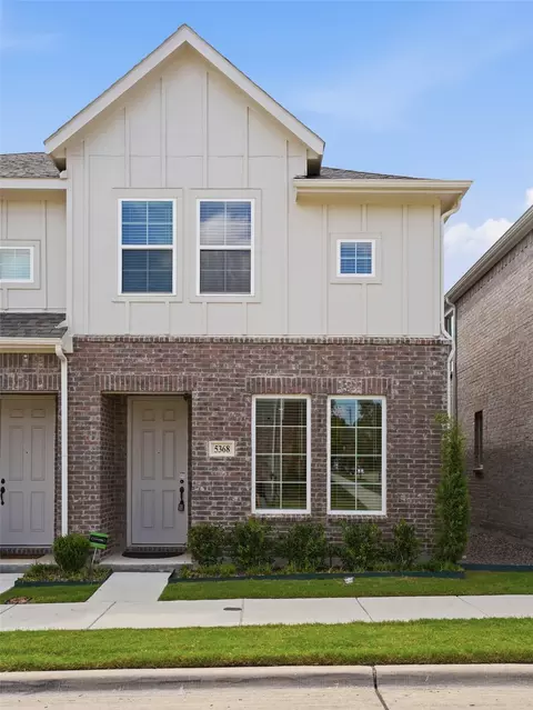 5368 Cornerstone St, Haltom City, TX 76117
