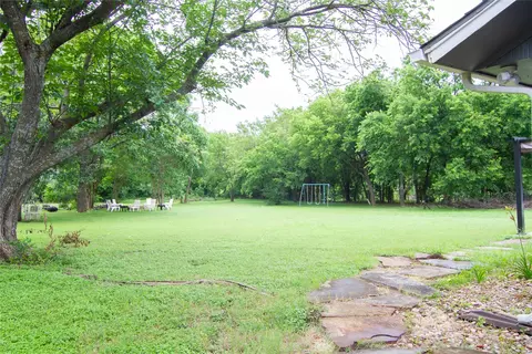 1211 Mcalpin Rd, Midlothian, TX 76065
