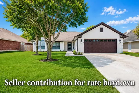 318 Landsburg Ln, College Station, TX 77845