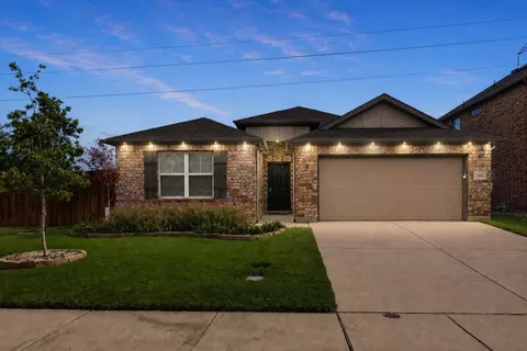 201 Black Alder Dr, Fort Worth, TX 76131