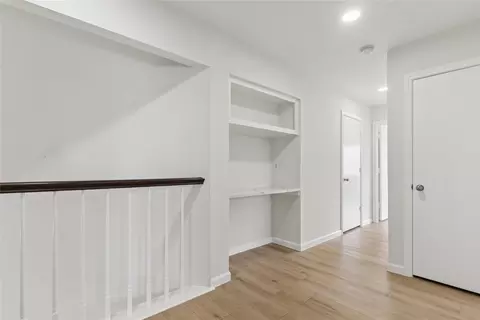 Entry Way - 1503 Springtree Cir, Richardson, TX 75082 photo 4 of 4