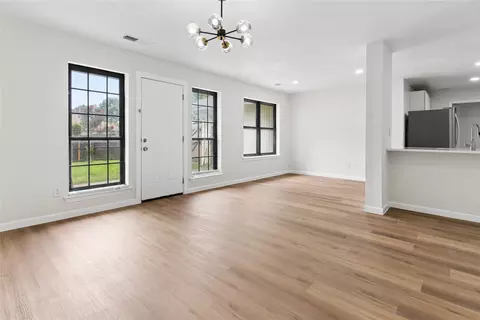 Living - 1503 Springtree Cir, Richardson, TX 75082 photo 6 of 8