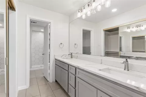 Bath - 1503 Springtree Cir, Richardson, TX 75082 photo 2 of 4