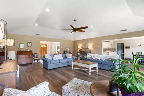 421 H Wallace Ln, Rockwall, TX 75032