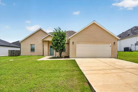 5503 Firewood Trl, Granbury, TX 76048