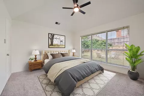 Bedroom - 2907 Clairemont Ln, Euless, TX 76039 photo 3 of 7