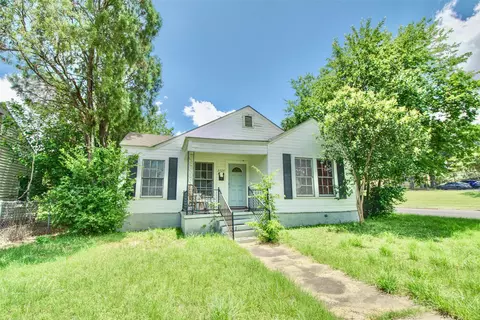 2224 Live Oak Ave, Waco, TX 76708